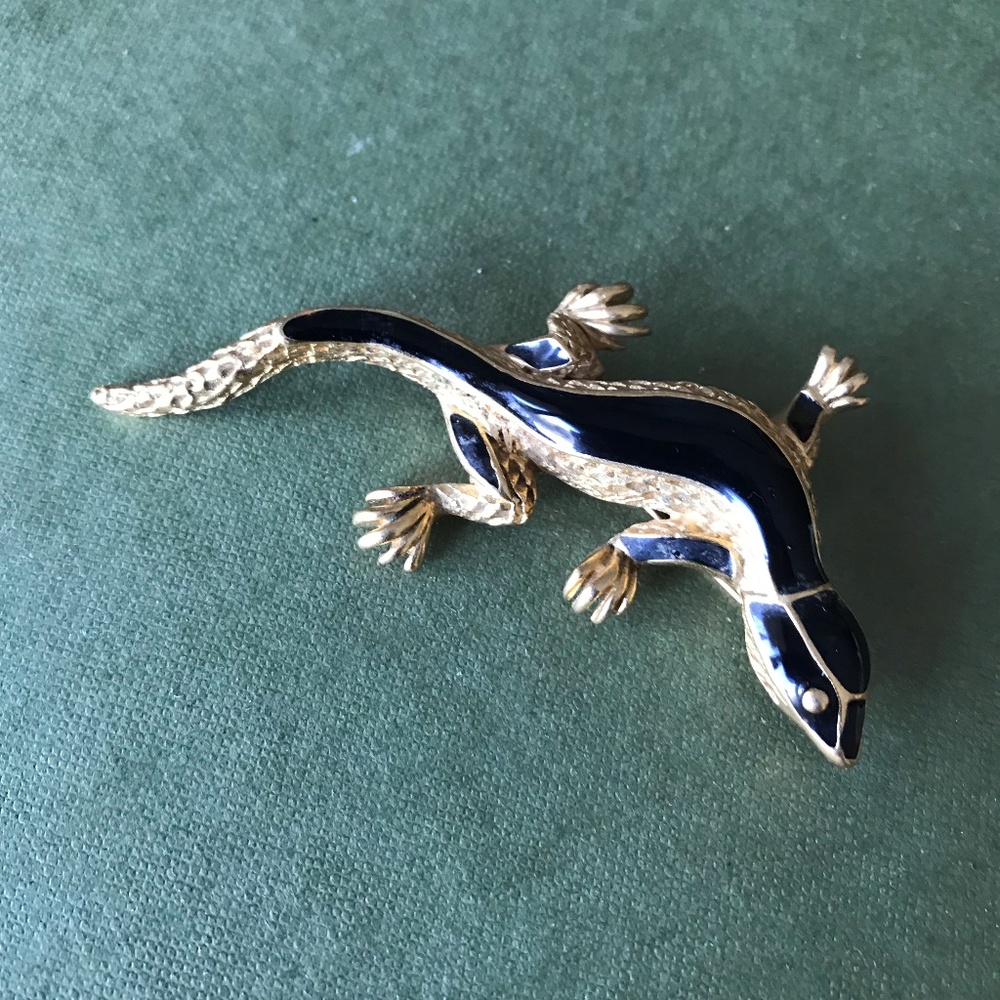 Vintage Trifari Gecko Brooch